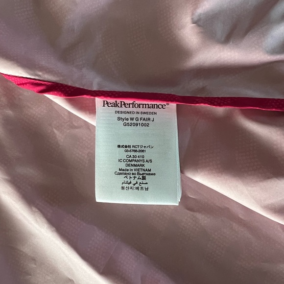 Women peak performance wind jacket - Picture 8 of 8